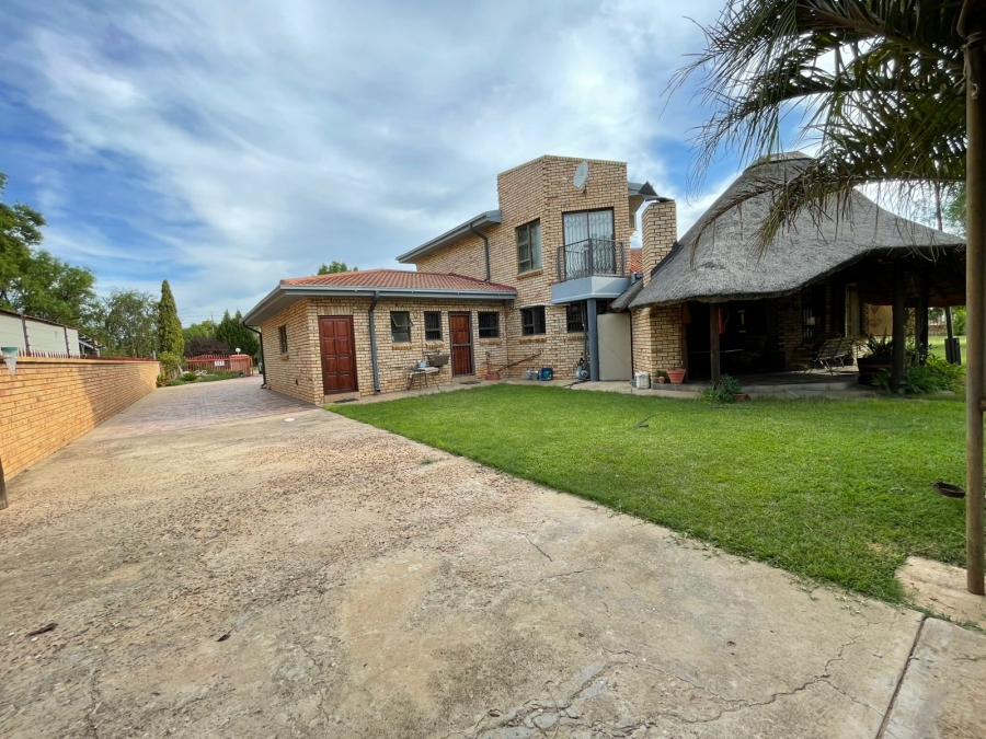 4 Bedroom Property for Sale in Christiana North West